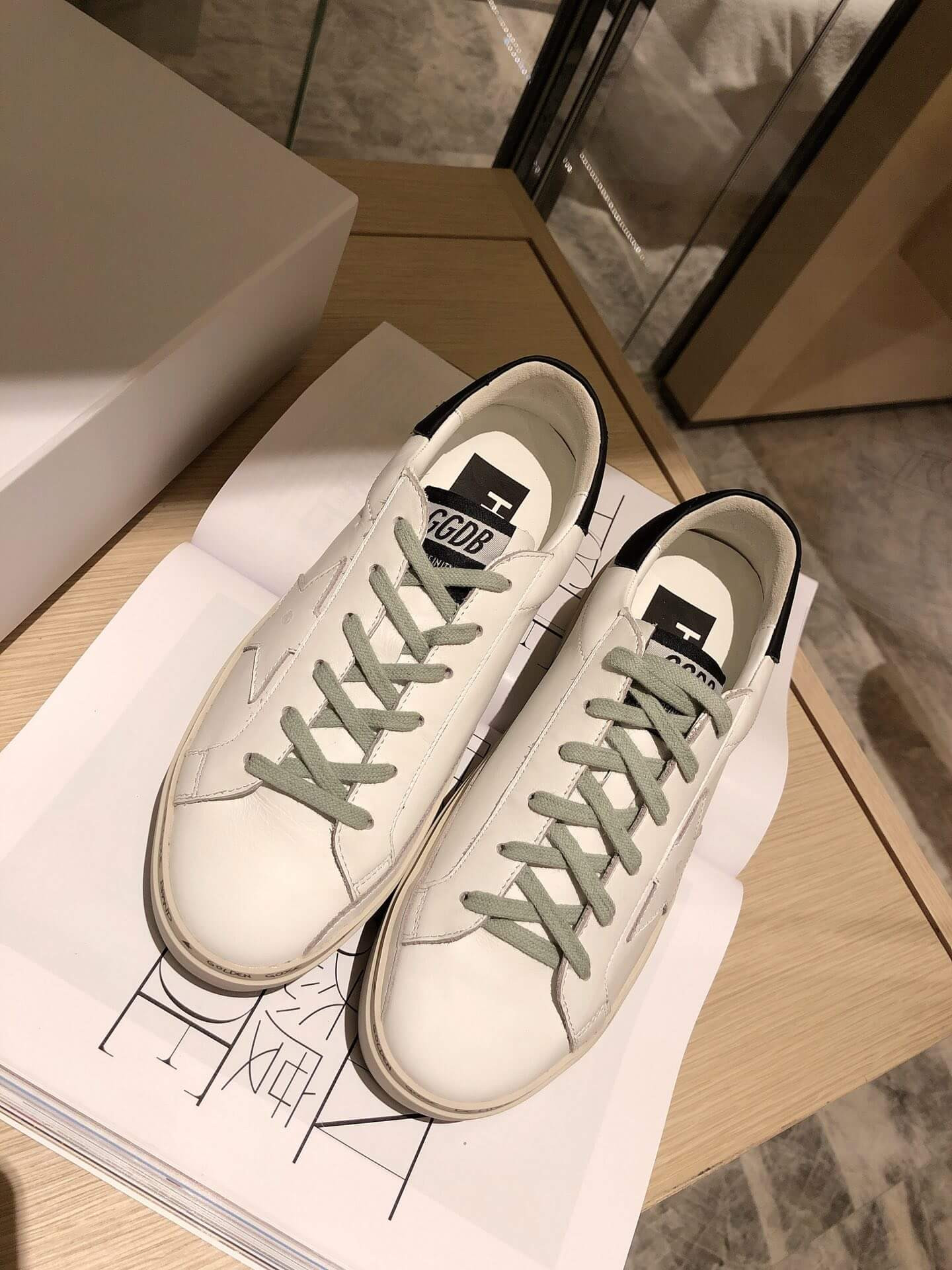 Golden Goose Hi Star Sneakers G36945-7