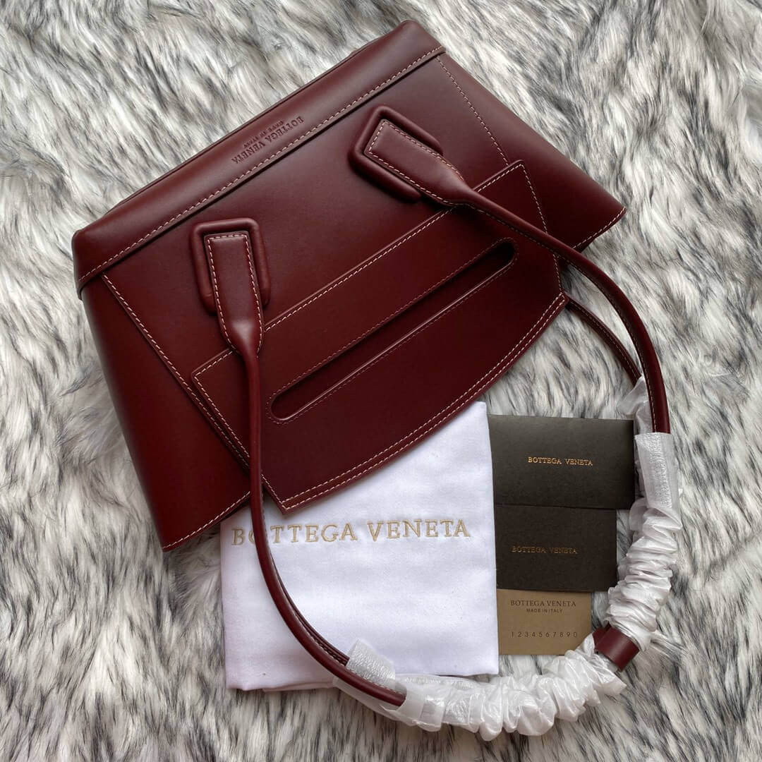 Bottega Veneta Small Arco In Smooth Calfskin 580725