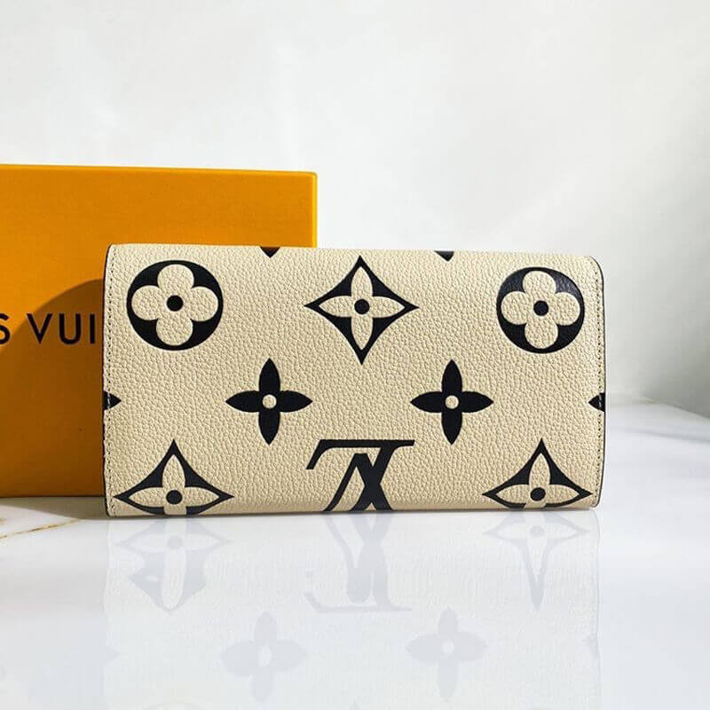 Louis Vuitton LV Crafty Sarah Wallet M69514