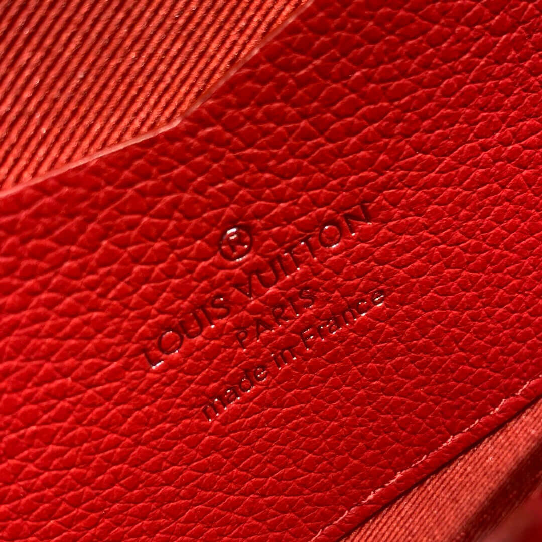Louis Vuitton Lockme II Wallet M62350