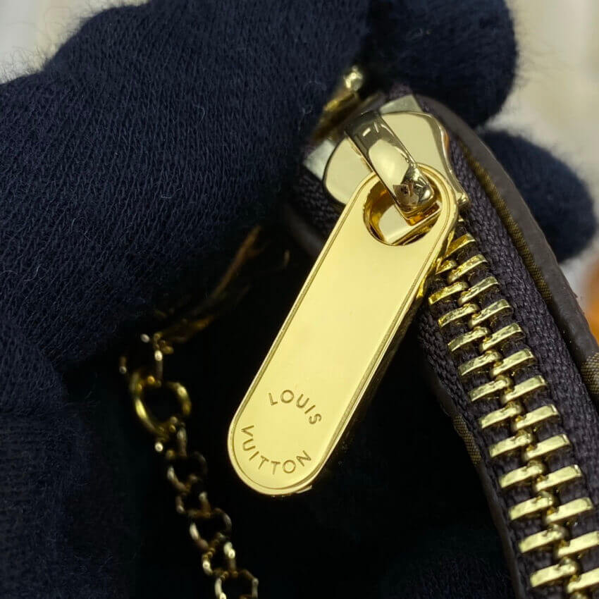 Louis Vuitton Monogram Pochette Milla MM M60094