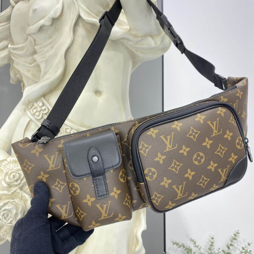 Louis Vuitton Christopher Bumbag M45337