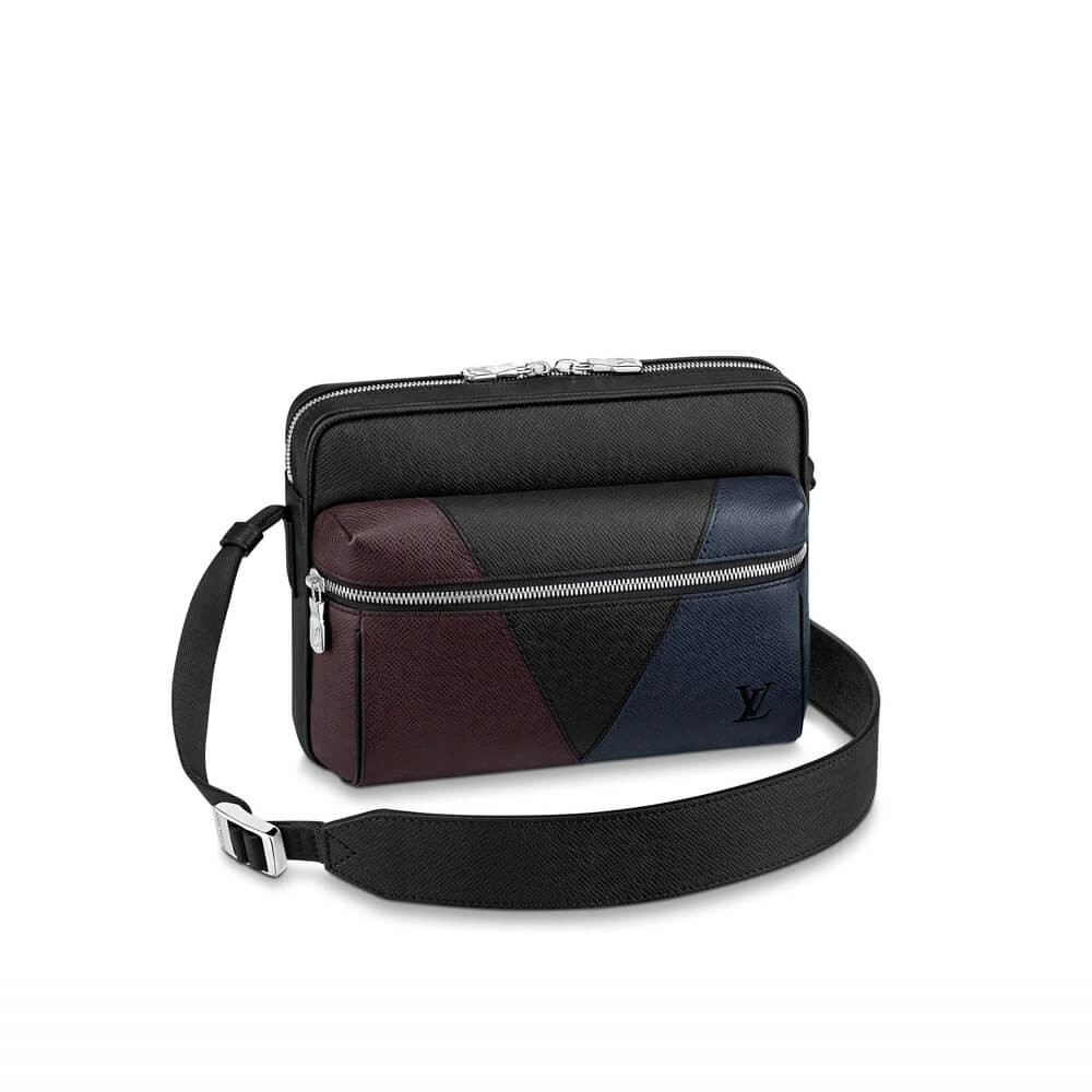 Louis Vuitton Outdoor Messenger M30703