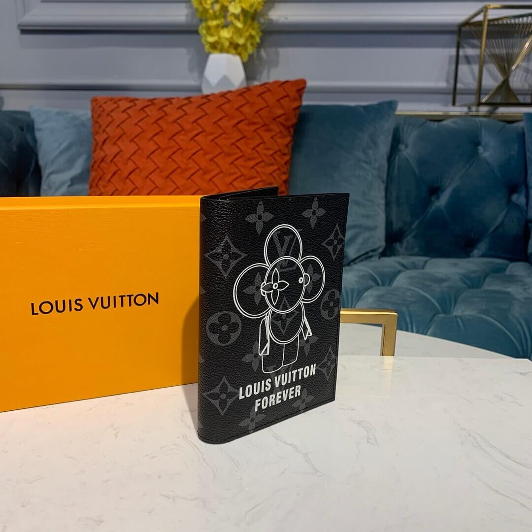 Louis Vuitton Forever Print Passport Cover M64501