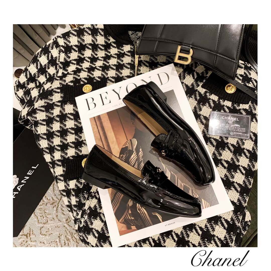 Chanel Patent Leather Loafers G35631