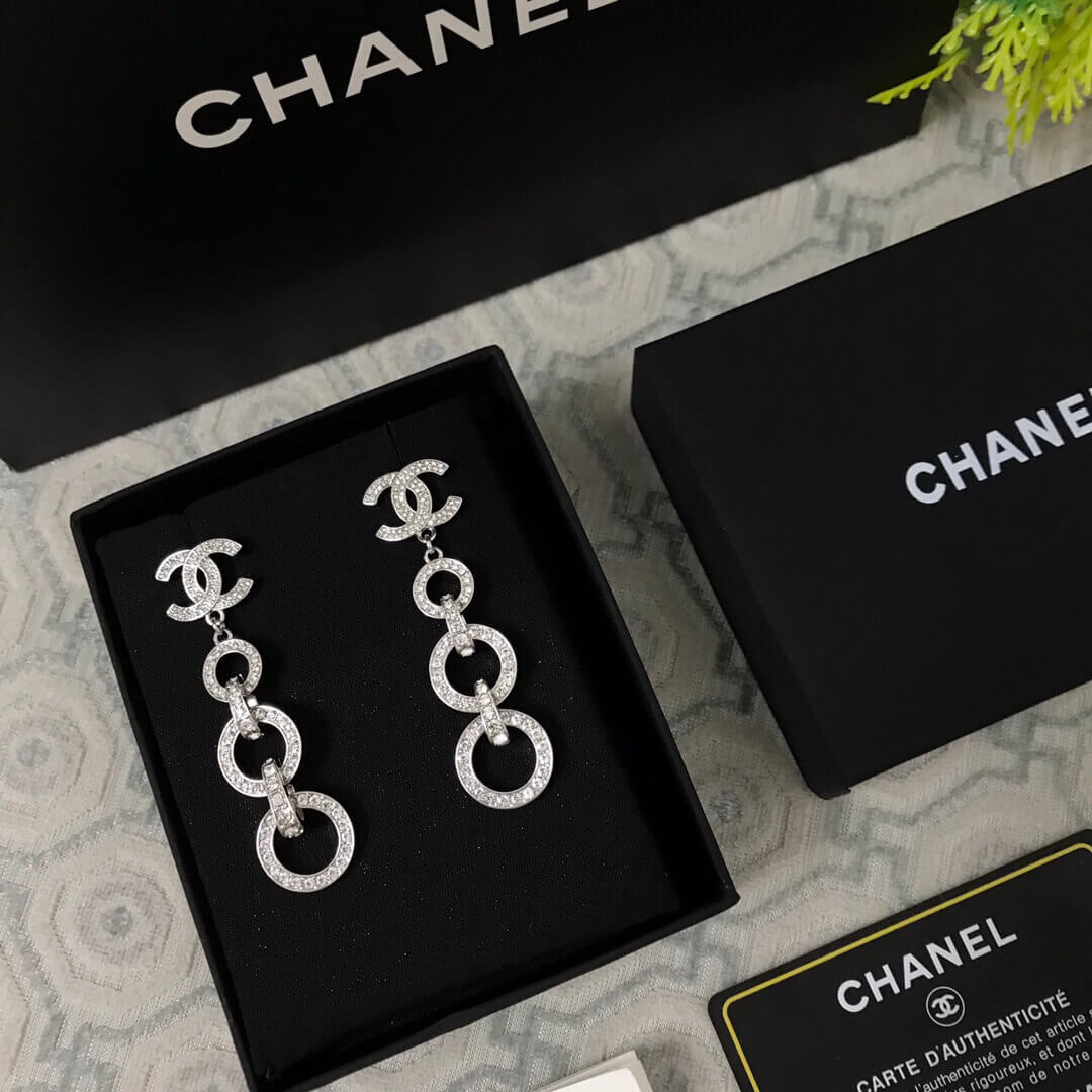 Chanel Icon Chain Party Style Elegant Style Earrings AB4038