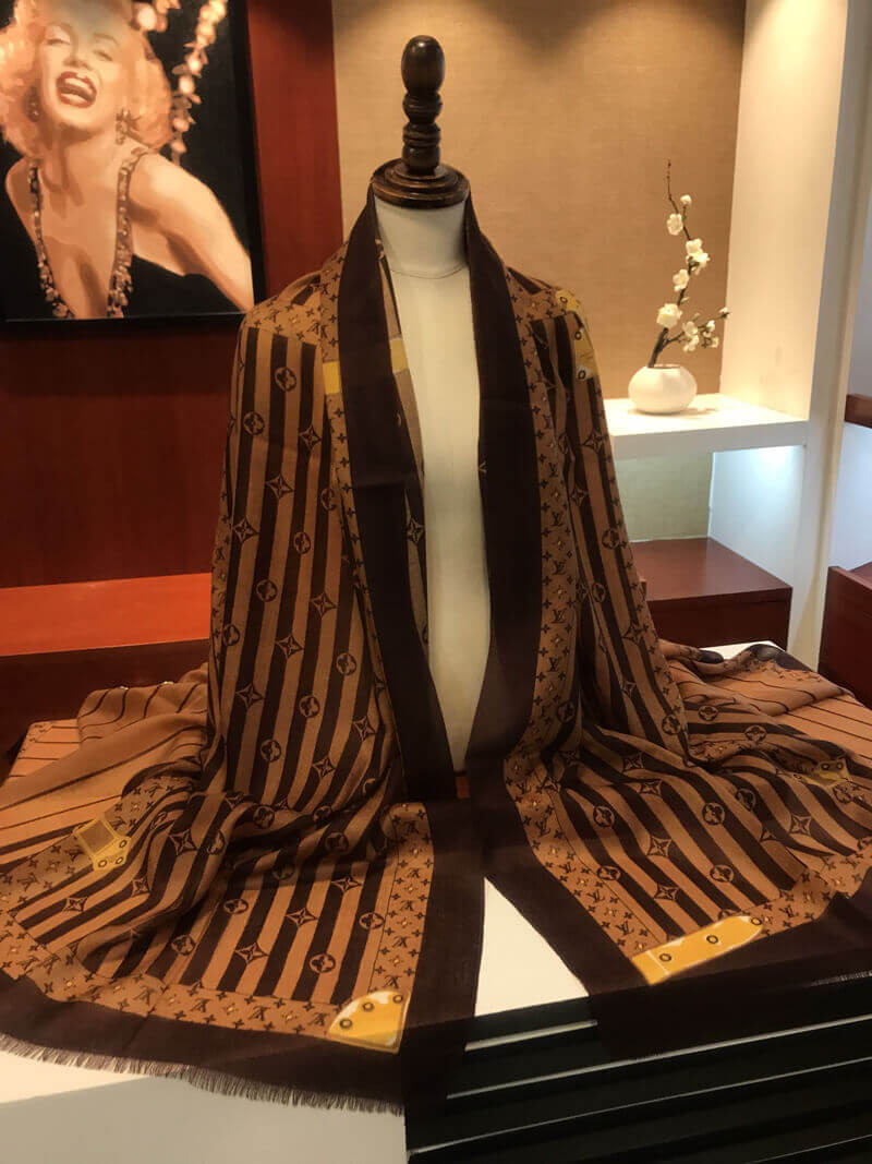 Louis Vuitton Monogram Confidential Scarf 2551