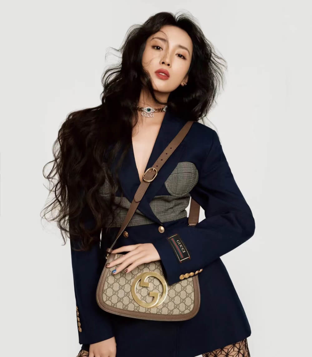 Gucci Blondie GG Supreme Shoulder Bag 699268