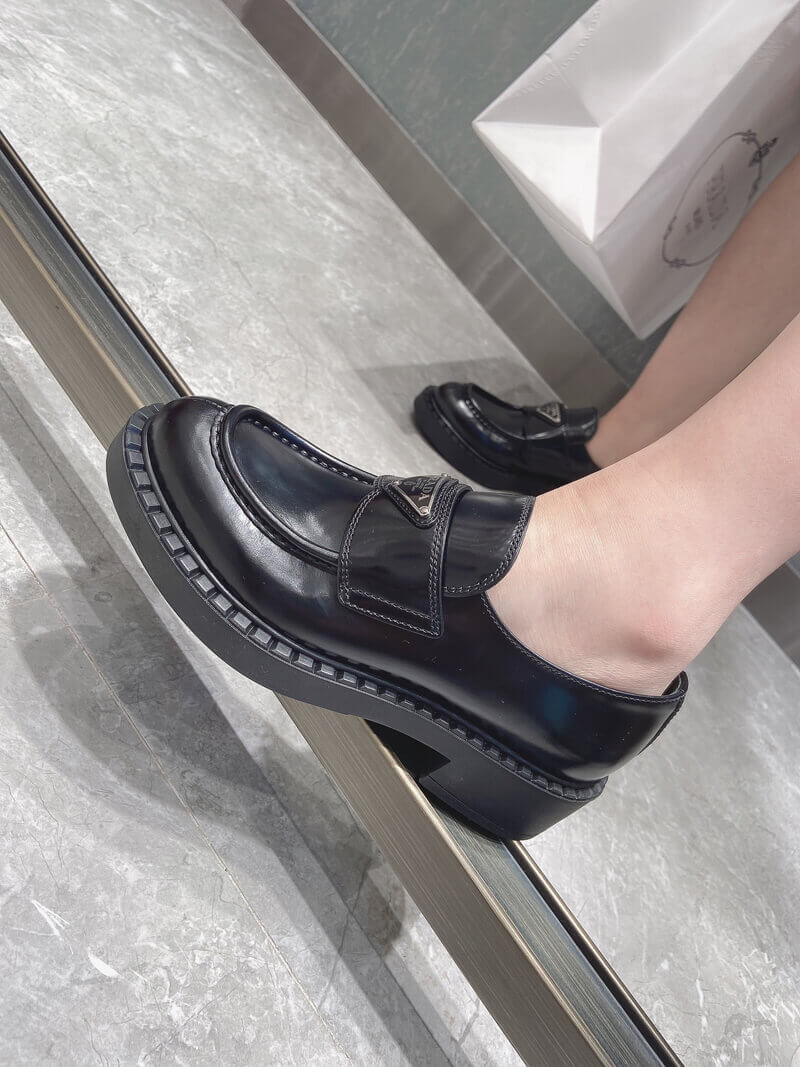 Prada Black Chocolate Brushed Leather Loafers 1D246M