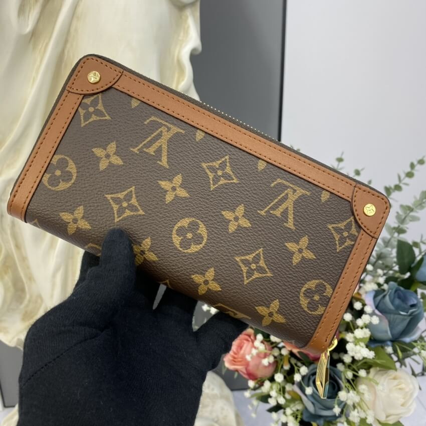 Louis Vuitton Monogram Zippy Wallet Trunk M80558