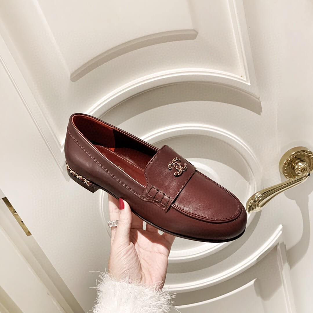 Chanel Chain Plain Loafers G35631