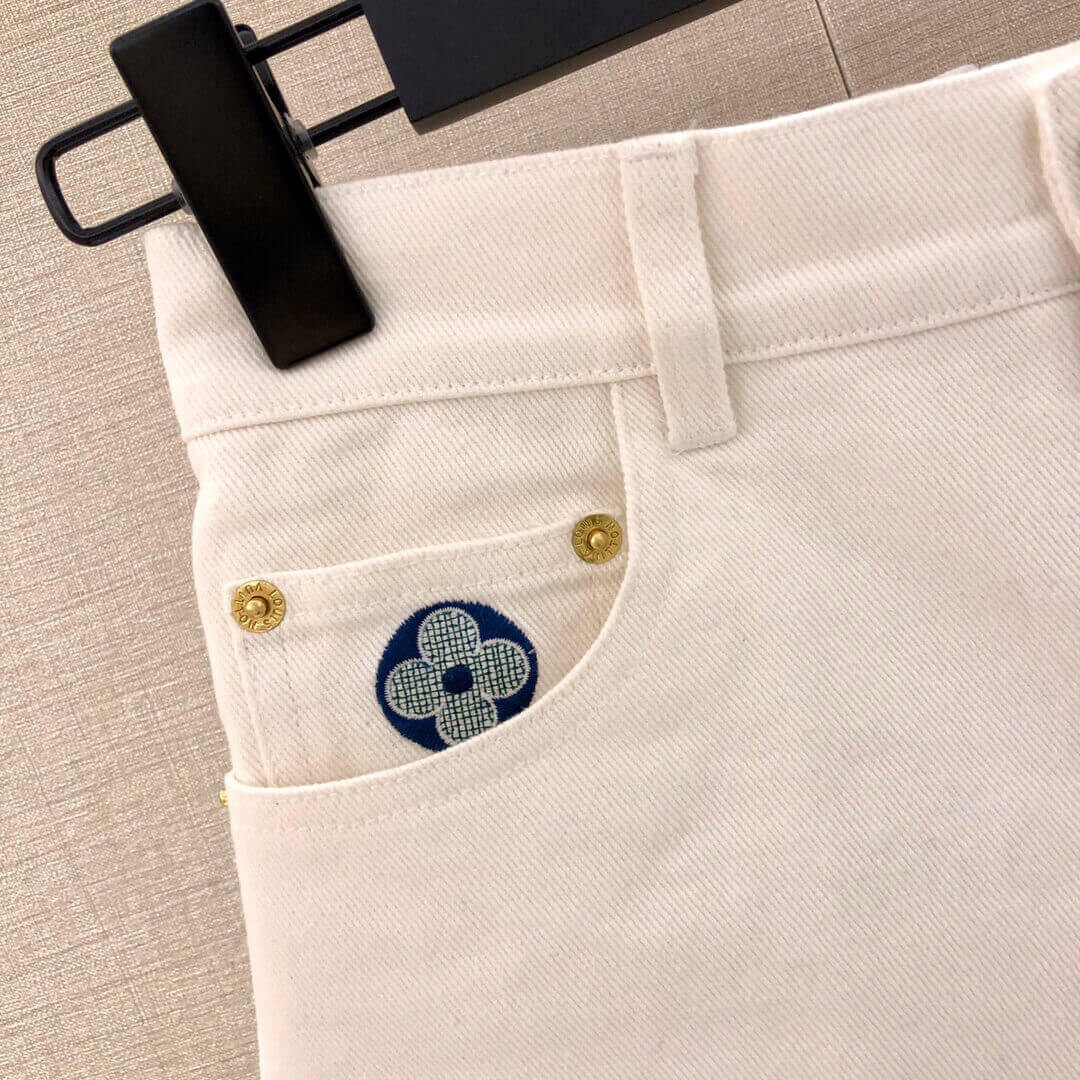 Louis Vuitton LV Escale Mini Shorts 1A8UNG