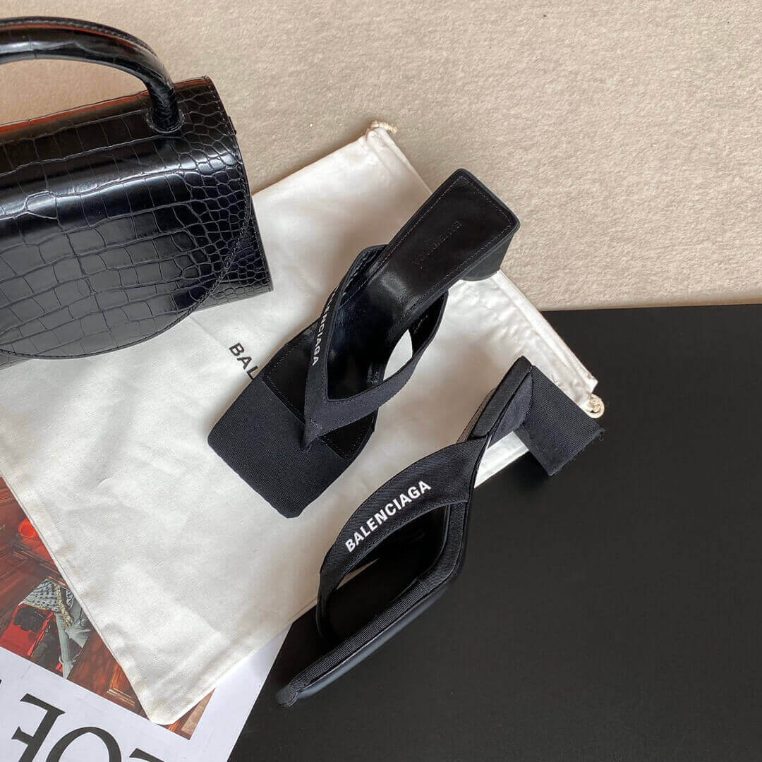 Balenciaga Logo T-bar sandals 434344-1