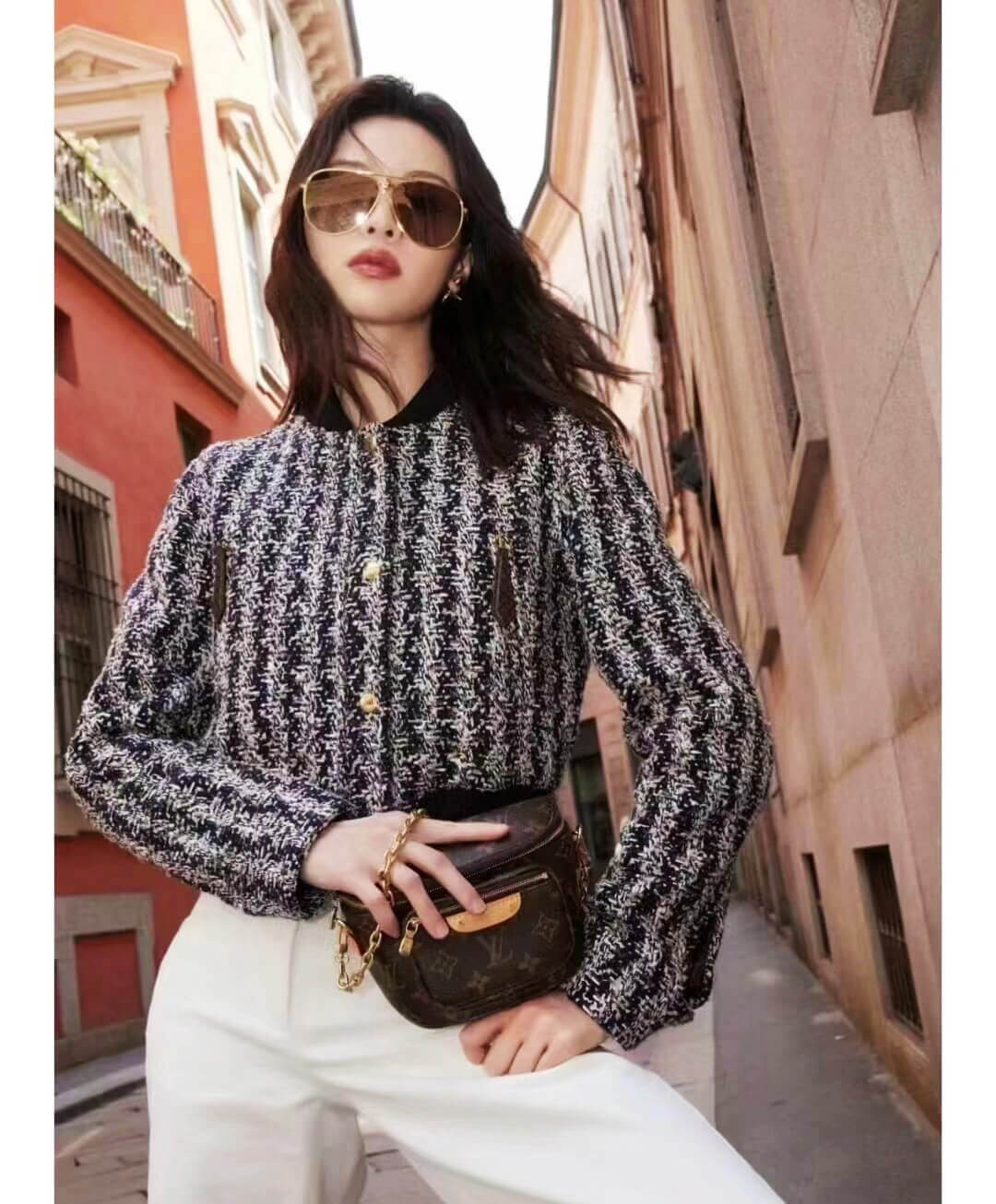 Louis Vuitton Monogram Canvas Mini Bumbag M82335