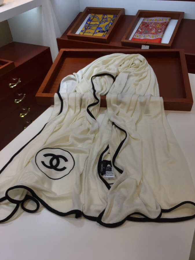 Chanel Cashmere Wool Sequins CC Stole A52032