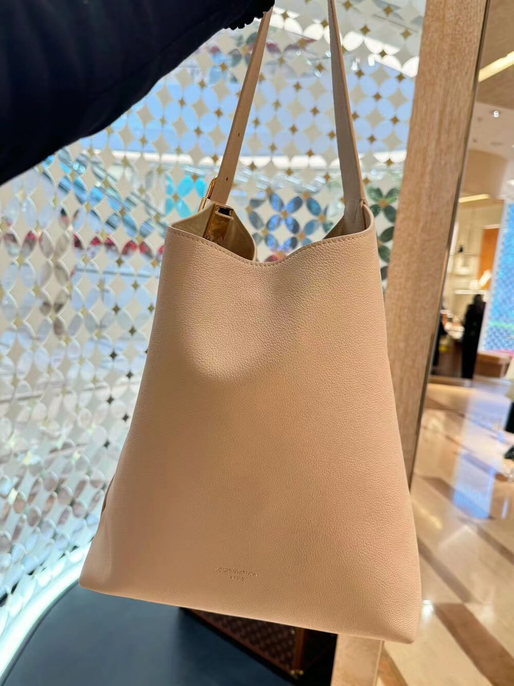 Louis Vuttion Grained Calfskin Low Key Hobo MM M25022 Limestone Gray