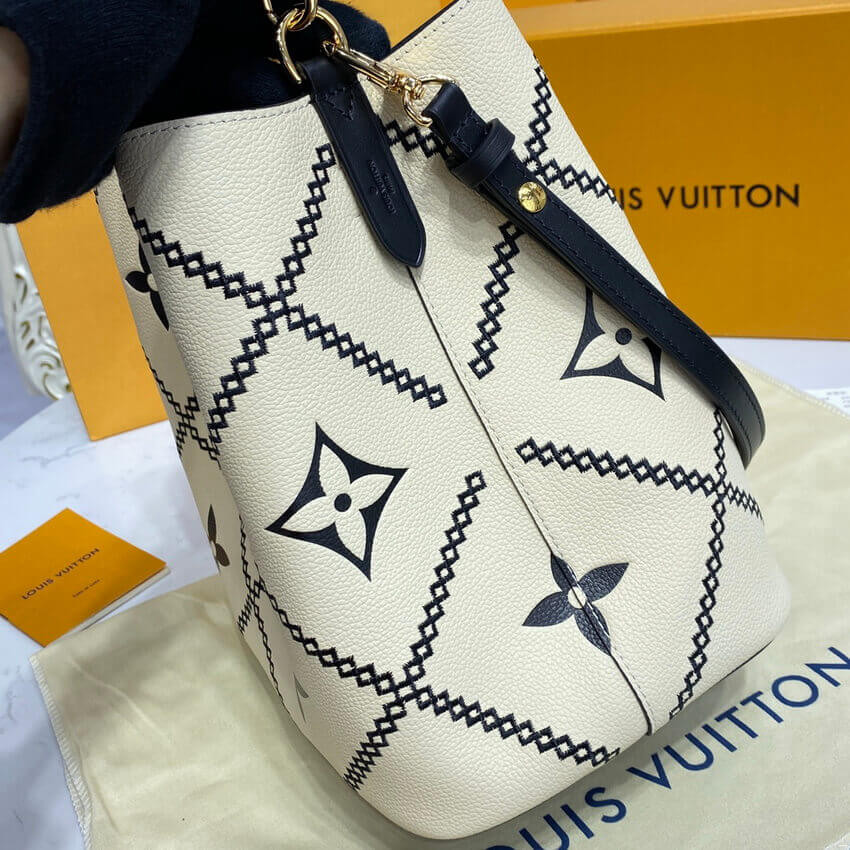 Louis Vuitton Neonoe MM M46023 Creme Beige/Black