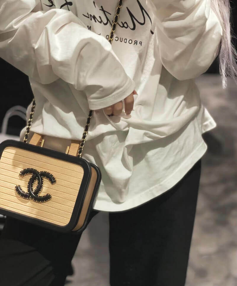 Chanel Vanity Case Beech Wood AS2926 Beige Black