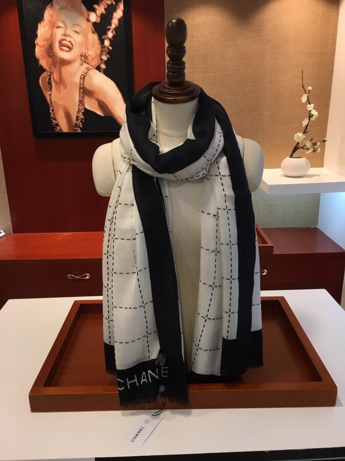 Chanel Cashmere Wool Sequins CC Stole C32041