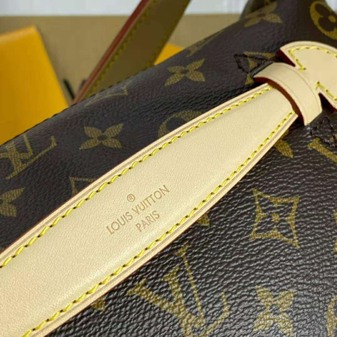 Louis Vuitton Monogram Canvas Bumbag M43644