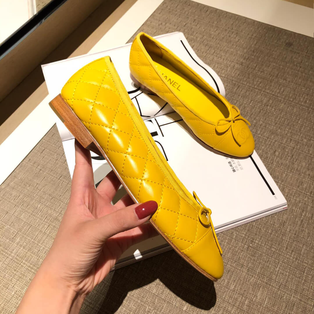 Chanel CC Quilted Leather CC Cap Toe Ballerinas G02819
