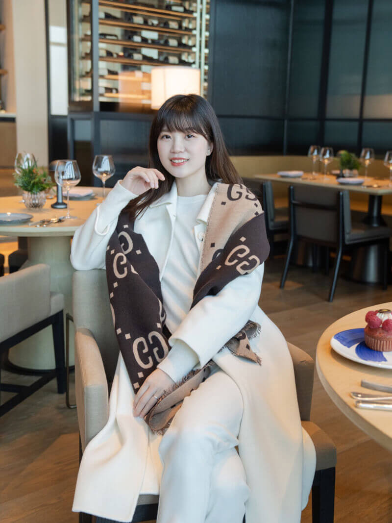 Gucci GG Jacquard Wool Silk Scarf 495592a