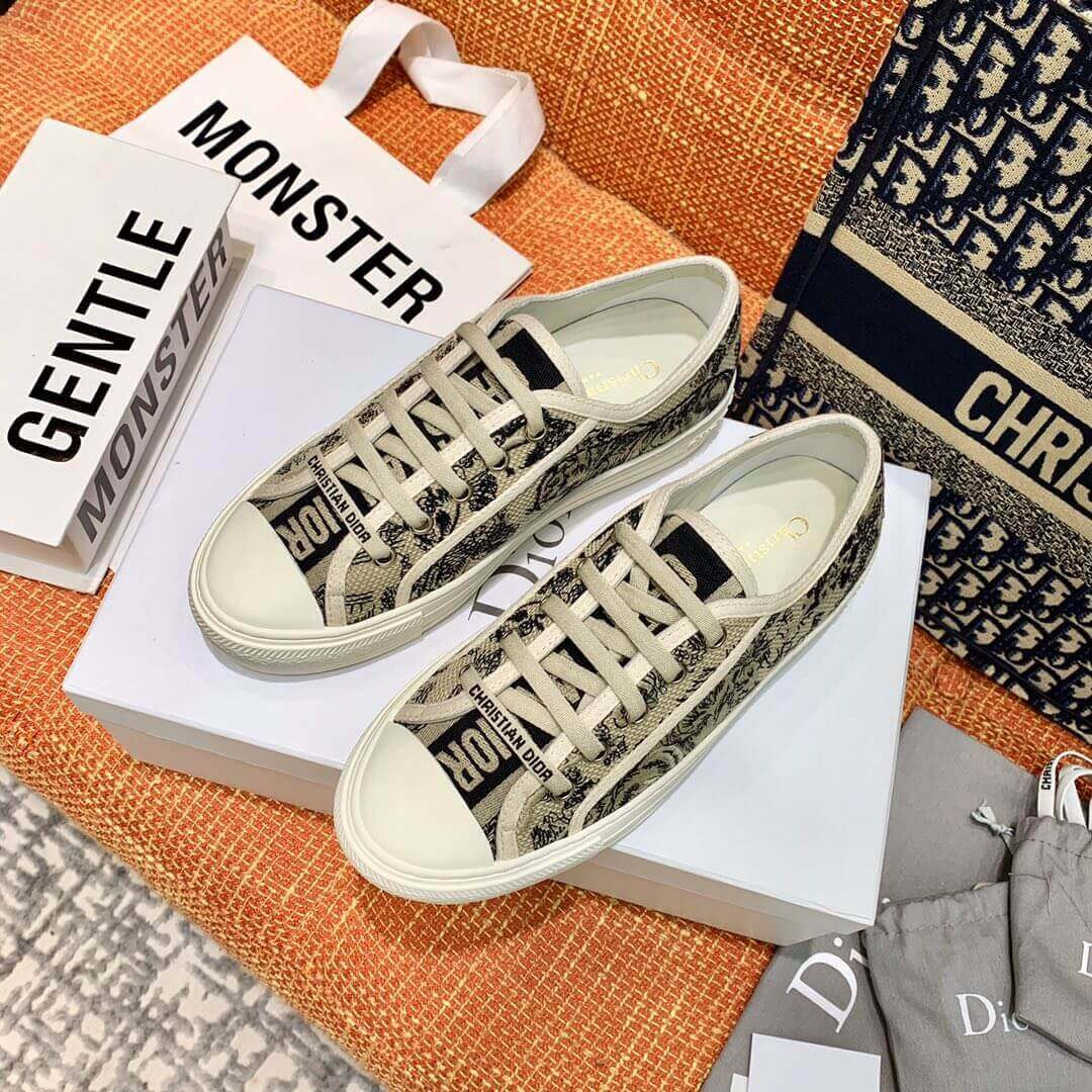 Christian Dior WalkNDior Sneaker In Embroidered Cotton 21186