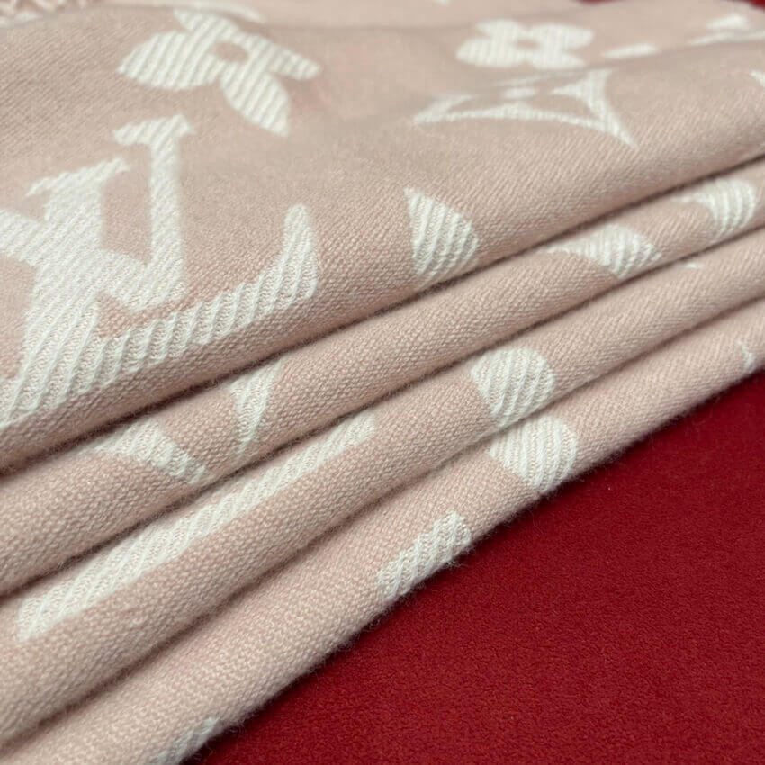 Louis Vuitton Simply LV Scarf M76966