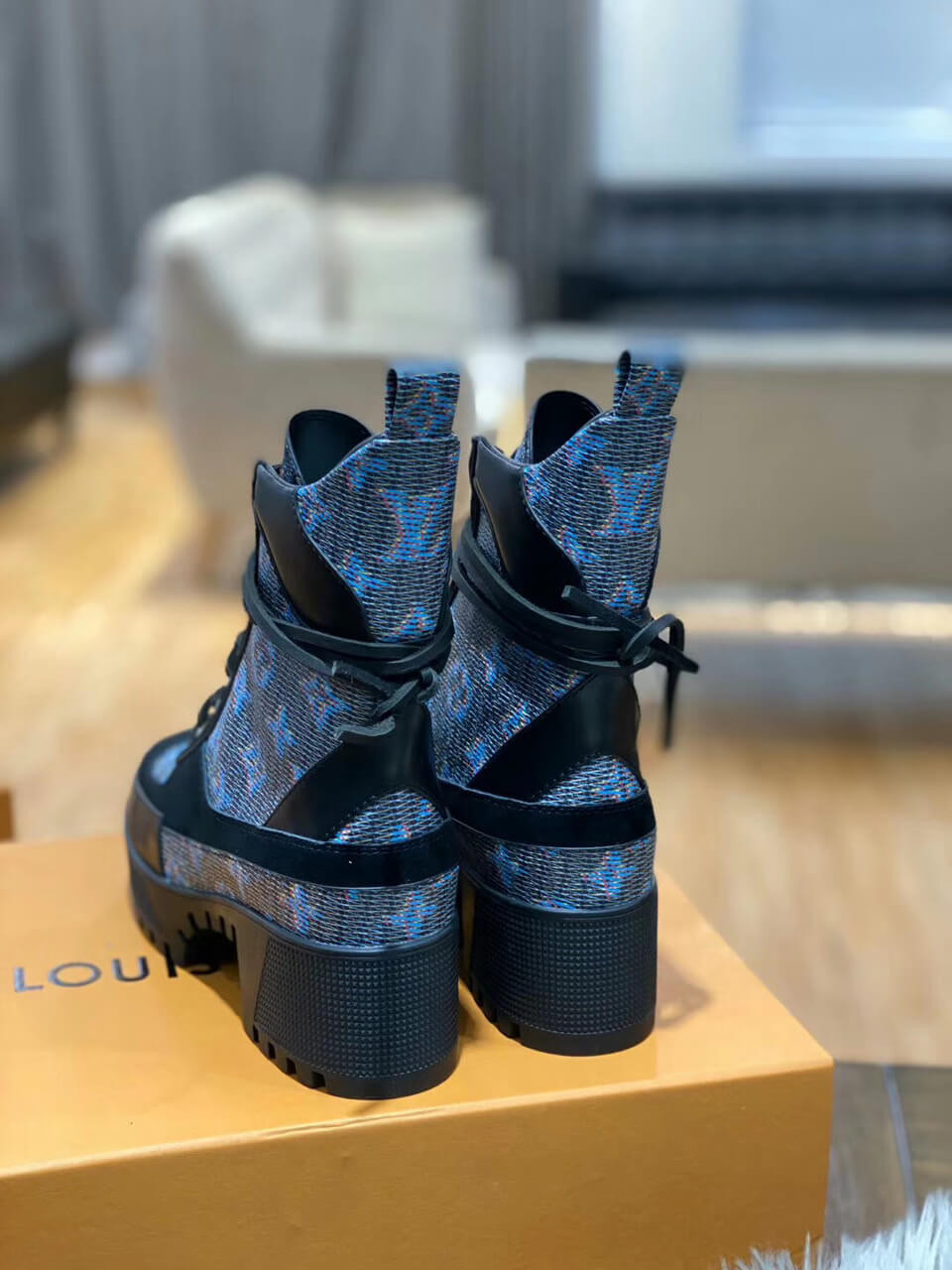 Louis Vuitton Laureate Desert Boot 1A5SM2