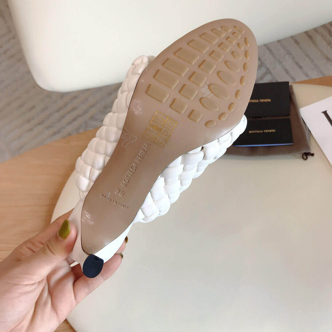 Bottega Veneta BV Curve Sandals 621340 White