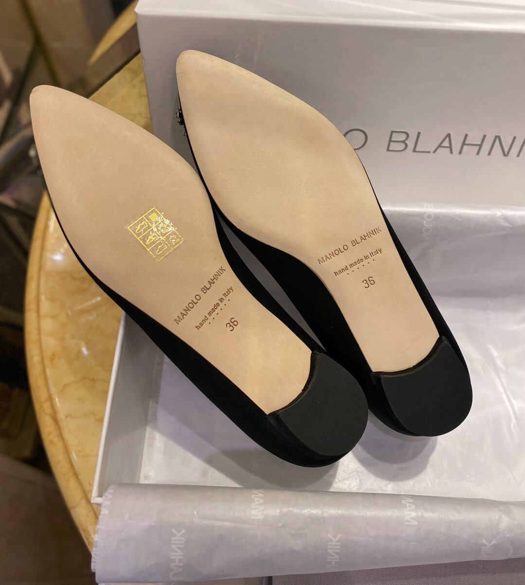 Manolo Blahnik Hangisi Flat