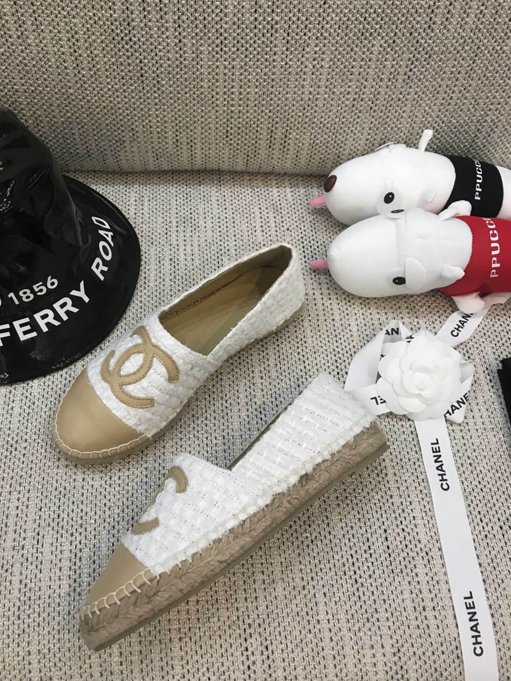 Chanel Tweed & Patent Calfskin Espadrilles G29762 White/Apricot