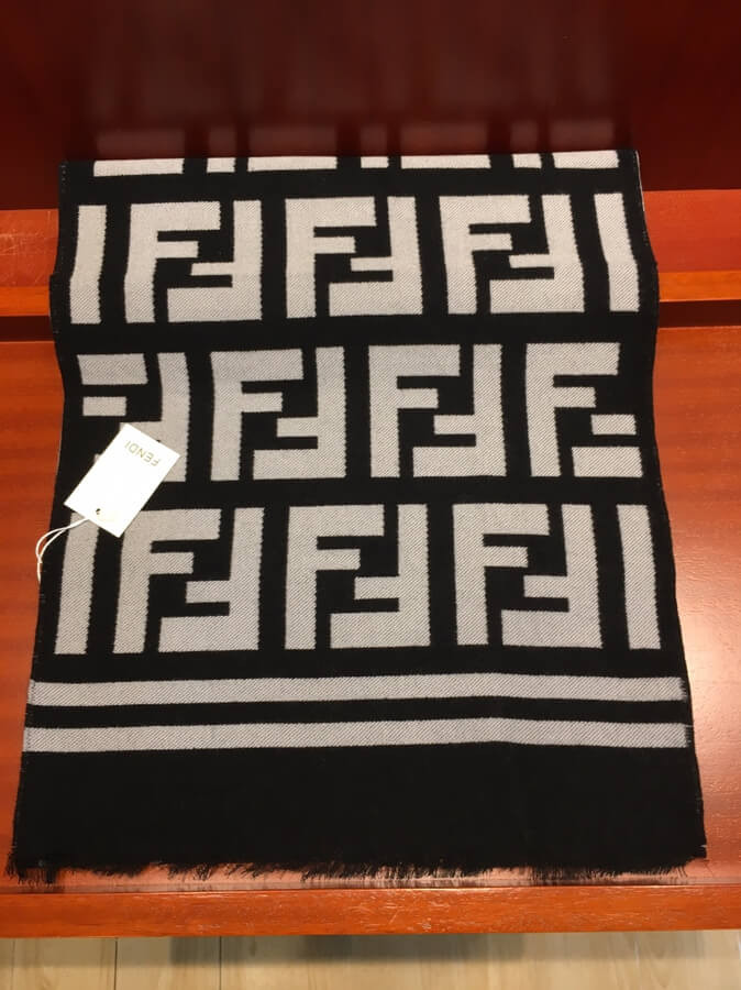 Fendi Wool And Silk Scarf 424A