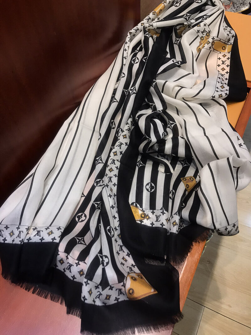 Louis Vuitton Monogram Confidential Scarf 2552