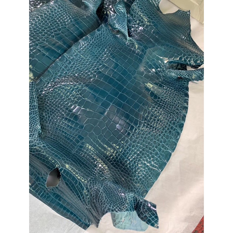Hermes makes exclusive leather glossy American alligator:bosphorus green
