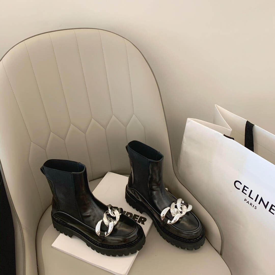 N°21 Chunky Chain-Embellished Ankle Boots Black
