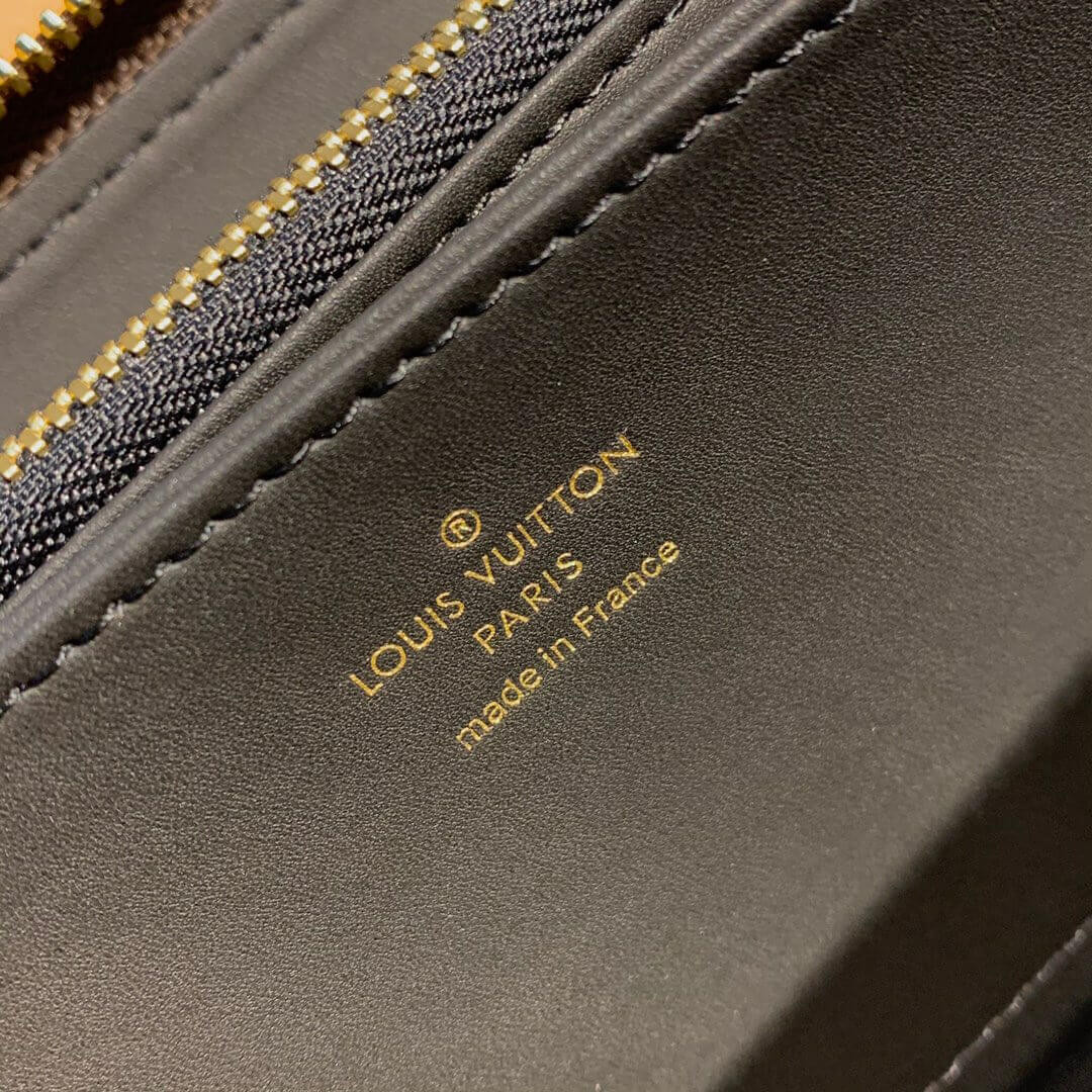 Louis Vuitton Monogram Giant Canvas Zippy Wallet M67687