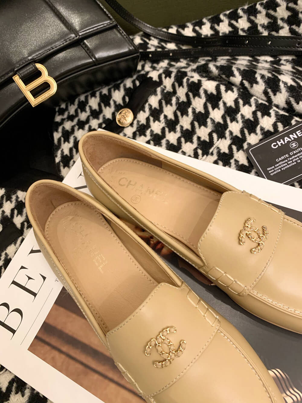 Chanel Chain Plain Loafers G35631