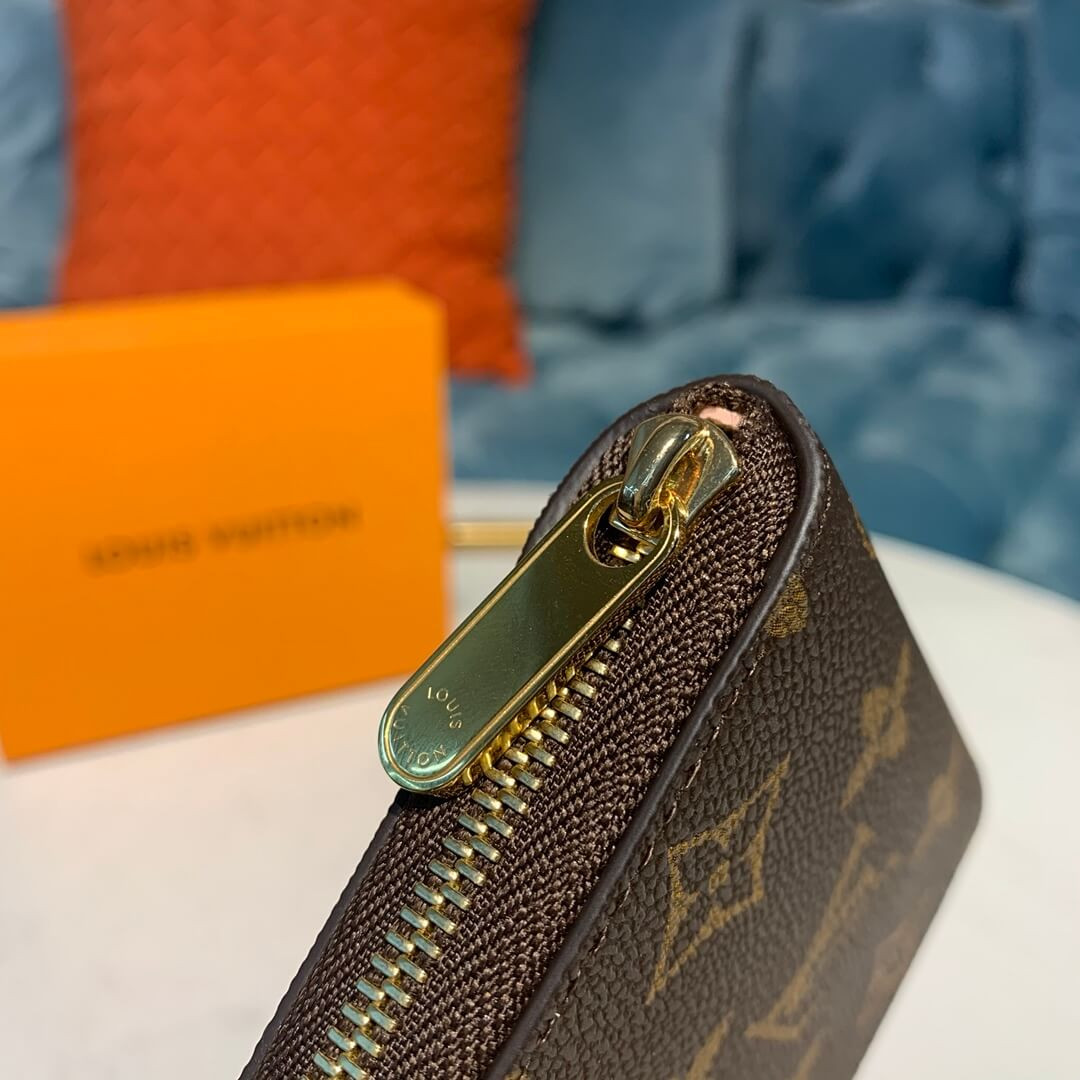 Louis Vuitton Vivienne Zippy Coin Purse M60067