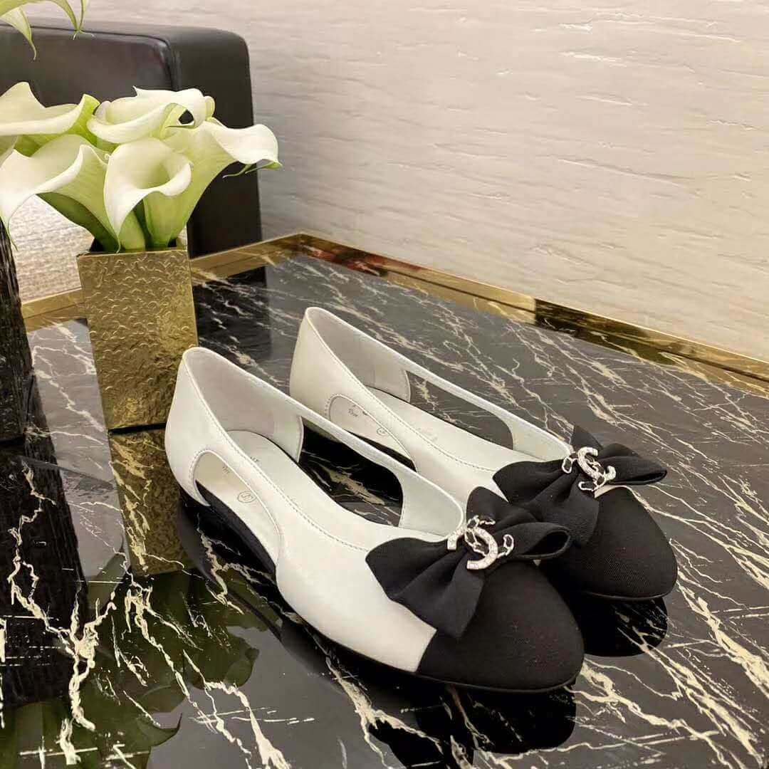 Chanel Ballerinas G36351