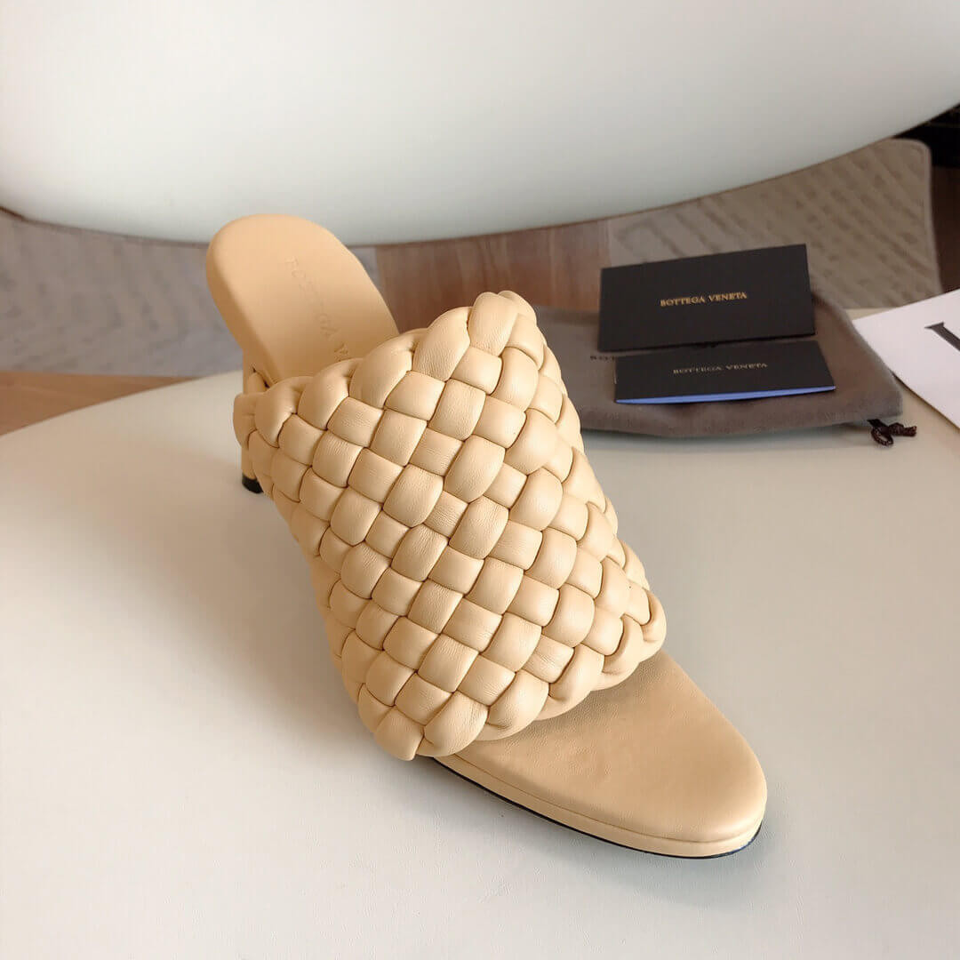 Bottega Veneta BV Curve Sandals 621340 Beige