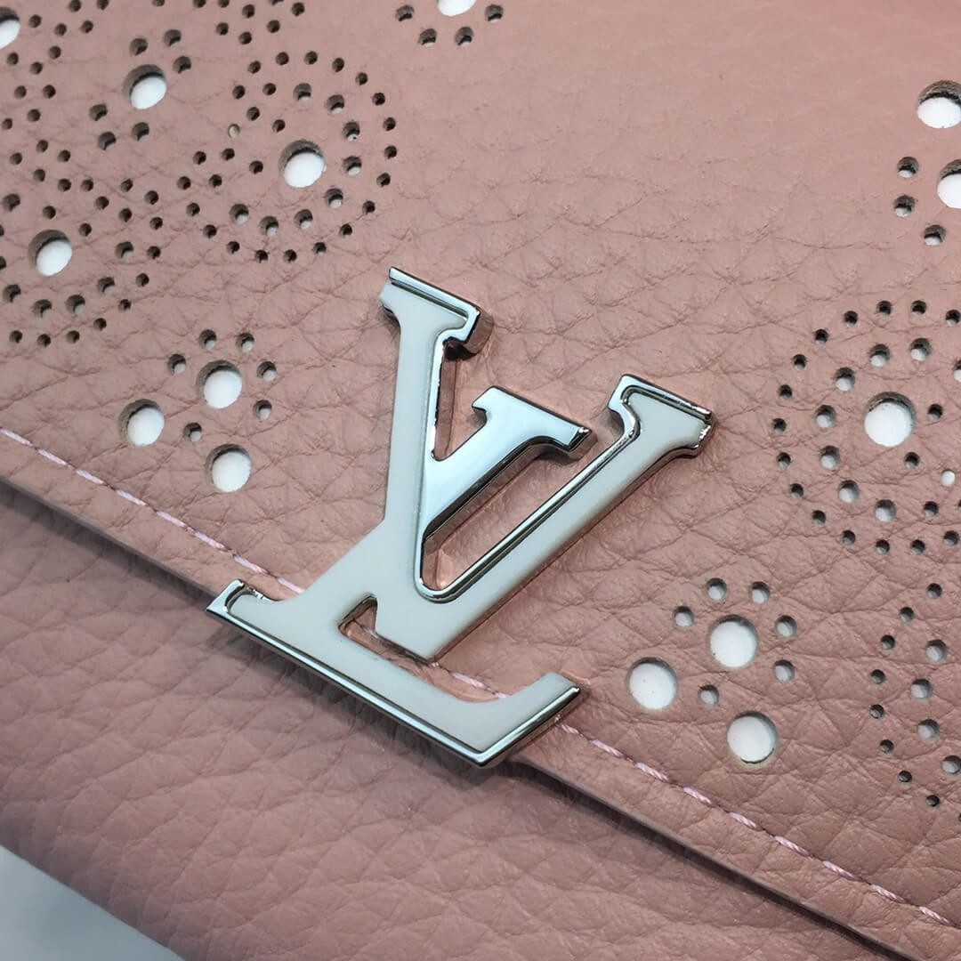 Louis Vuitton Taurillon Leather Capucines Compact Wallet M62658 M62654