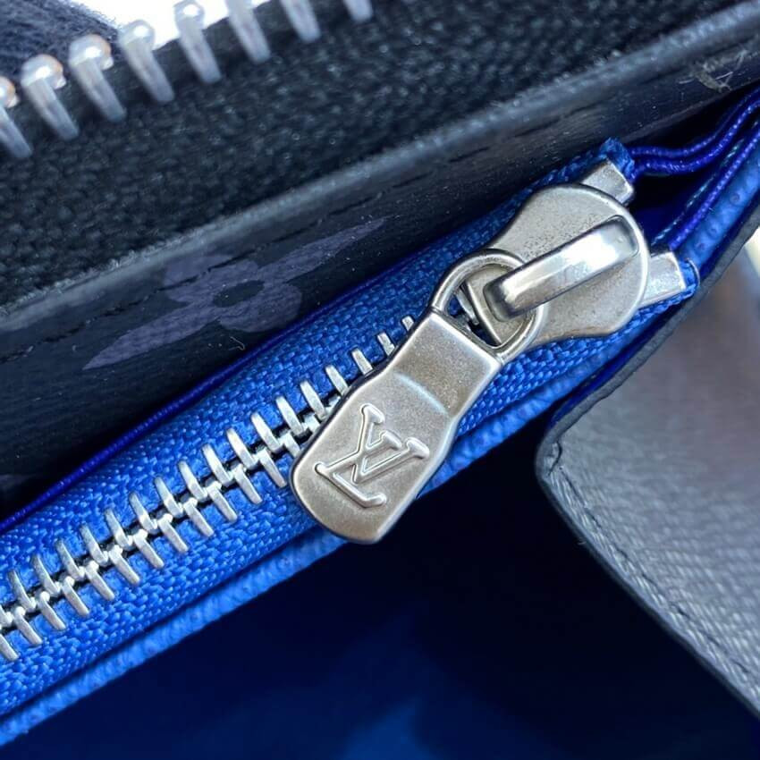 Louis Vuitton Zippy Dragonne M80932