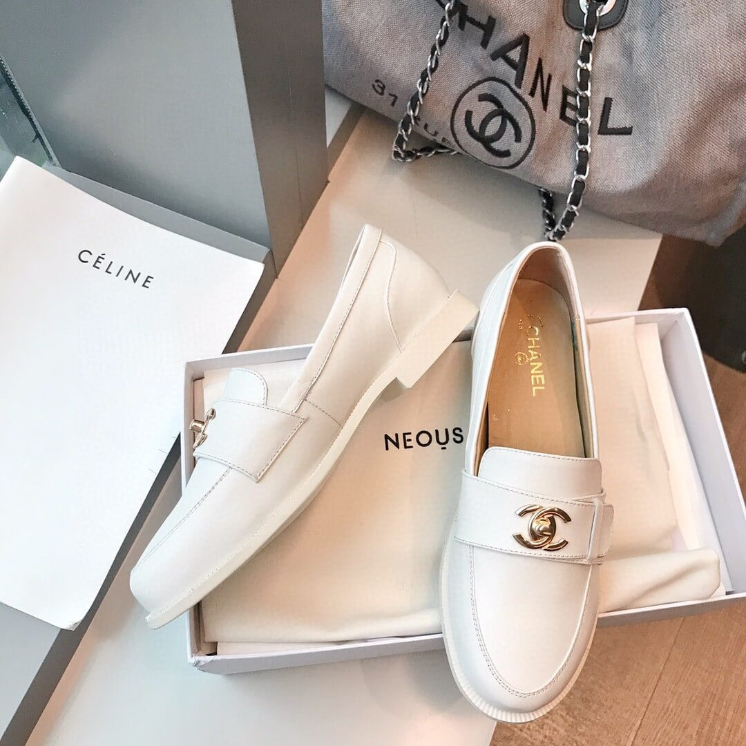 Chanel CC Turnlock Loafers And Leather Loafers G429295