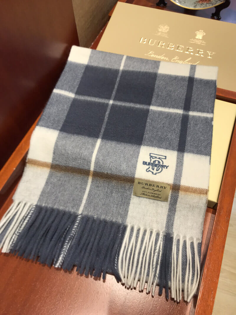 Burberry Unisex Check Wool Scarf 2404