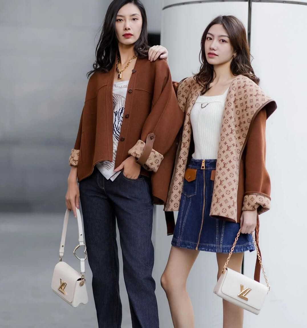 Louis Vuitton Epi Leather Twist West M24550 Quartz White