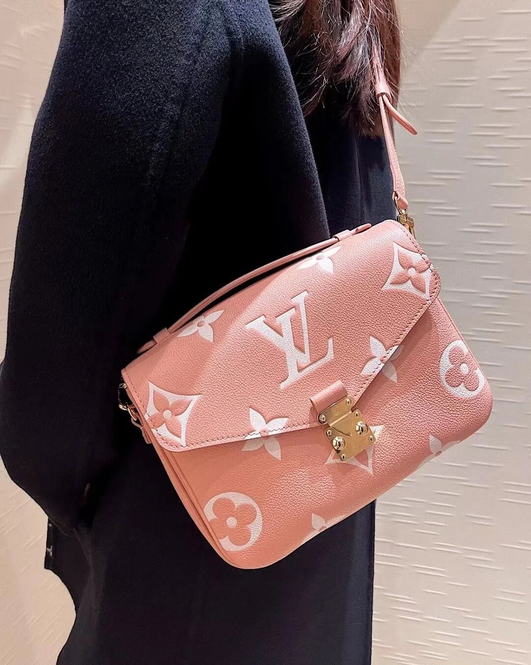 Louis Vuitton Monogram Empreinte Pochette Metis M46302 Pink/Cream