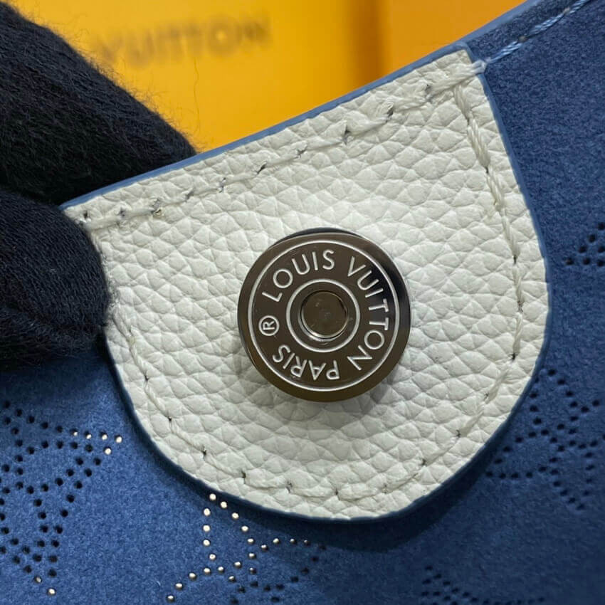 Louis Vuitton Carmel M53188 M52950