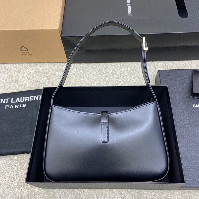 Saint Laurent Smooth Leather Le 5À7 Hobo Bag 657228