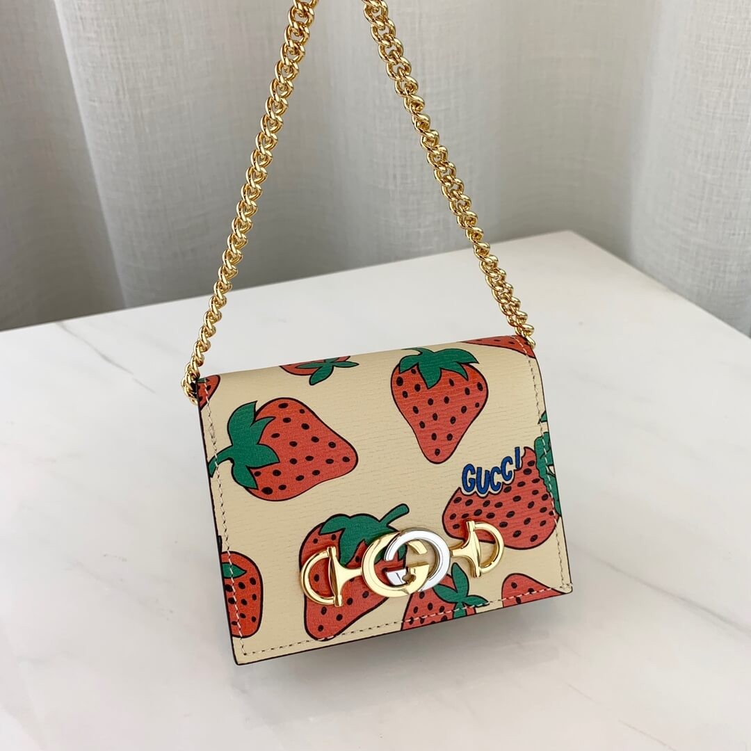 Gucci Zumi Strawberry Print Card Case Wallet 570660